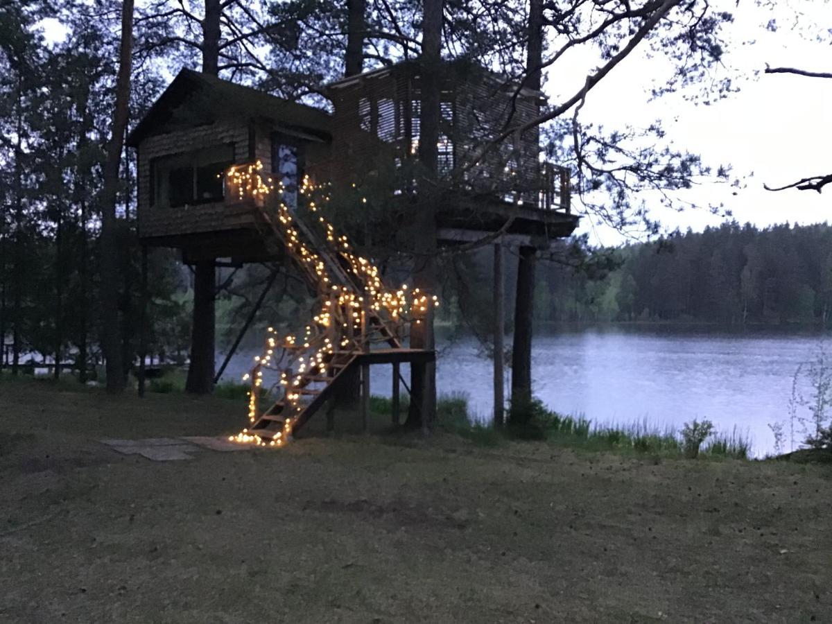 Treehouse Ciekurs Villa Dukuri Exterior photo